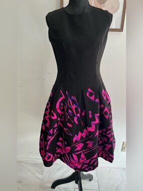 Oscar de la Renta Black Dress with Pink Abstract Print 4